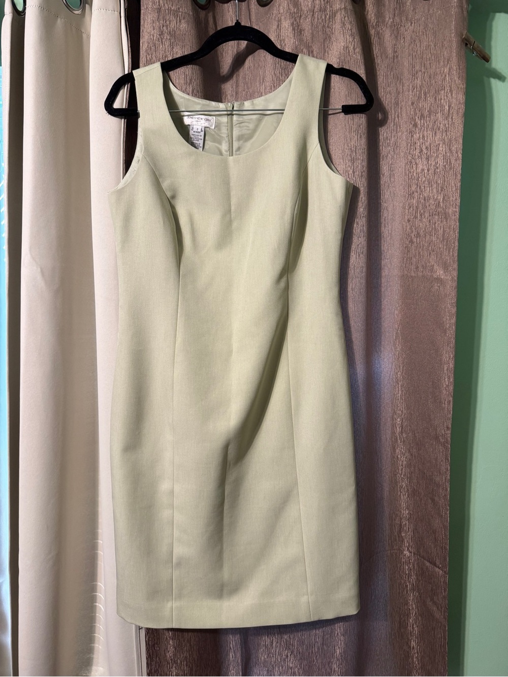 Jones New York Women's Sleeveless Knee Length Sheath Dress Mint Lite Green SZ 8